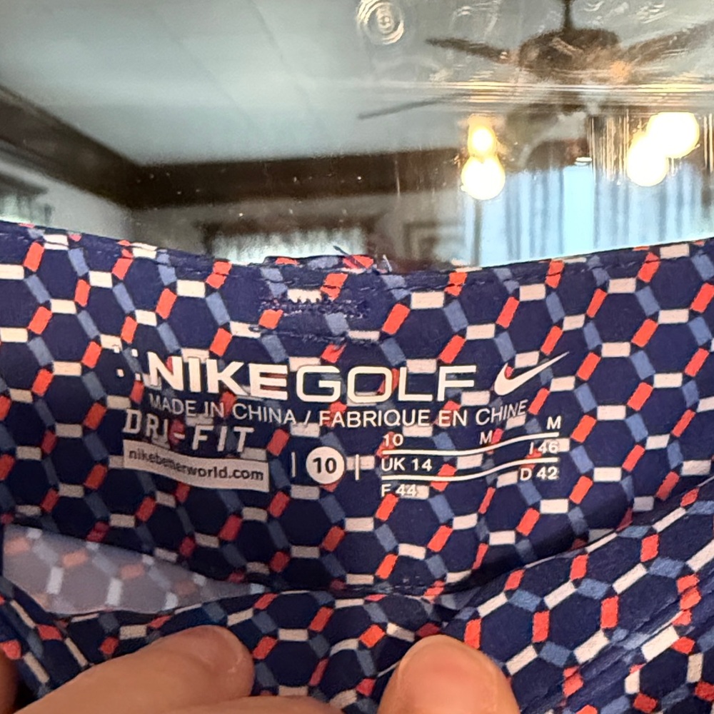 Nike Golf Dri-FIT Womens Shorts Size 10 Navy Blue Geometric Honeycomb Print - Picture 2 of 5